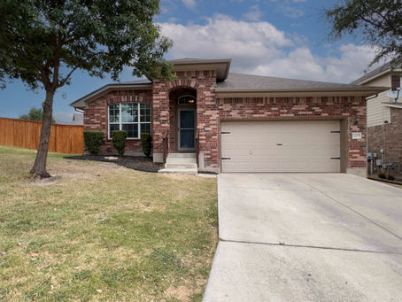 Discover Your Dream Rental: A Slice of Paradise in Weston Oaks!